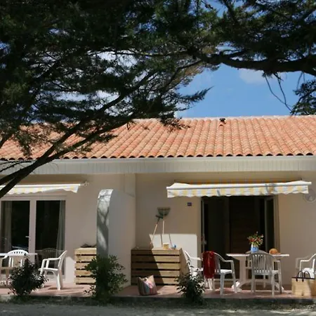 Avec Terrasse - 8 Personnes A Saint-georges-d'oleron - Api-1-52-554 Les Sables Vignier